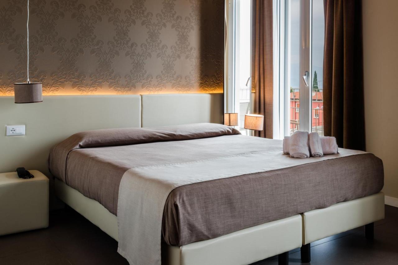 Hotel Palazzo Del Garda & Spa Desenzano del Garda Extérieur photo